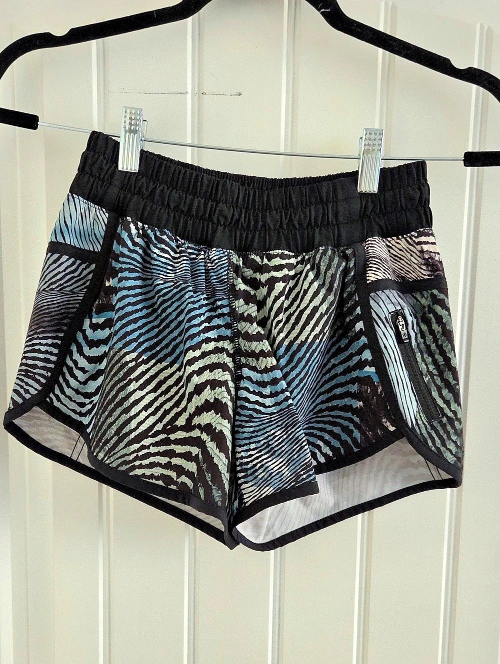 Lululemon Speed Up High-Rise Lined Short 4" Black & Blue